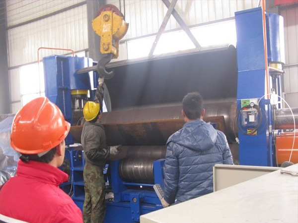 Machine à rouler universelle de plaque de rouleau supérieur de haute précision smallmiddlelarge