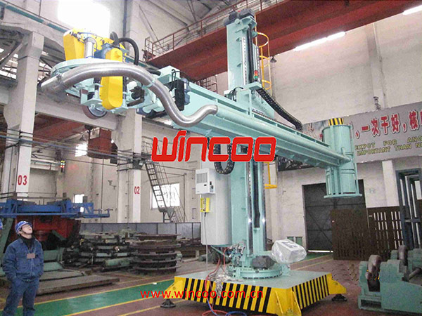 Gouge et rectifieuse pour récipients sous pression